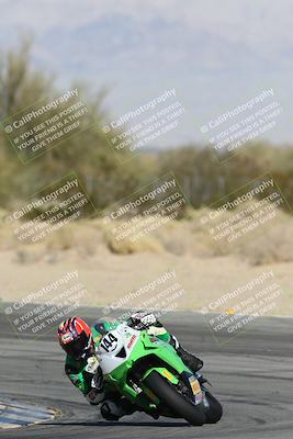 media/Dec-07-2025-CVMA (Sun) [[3e7d2de5dc]]/Race 8-Middleweight Shootout/